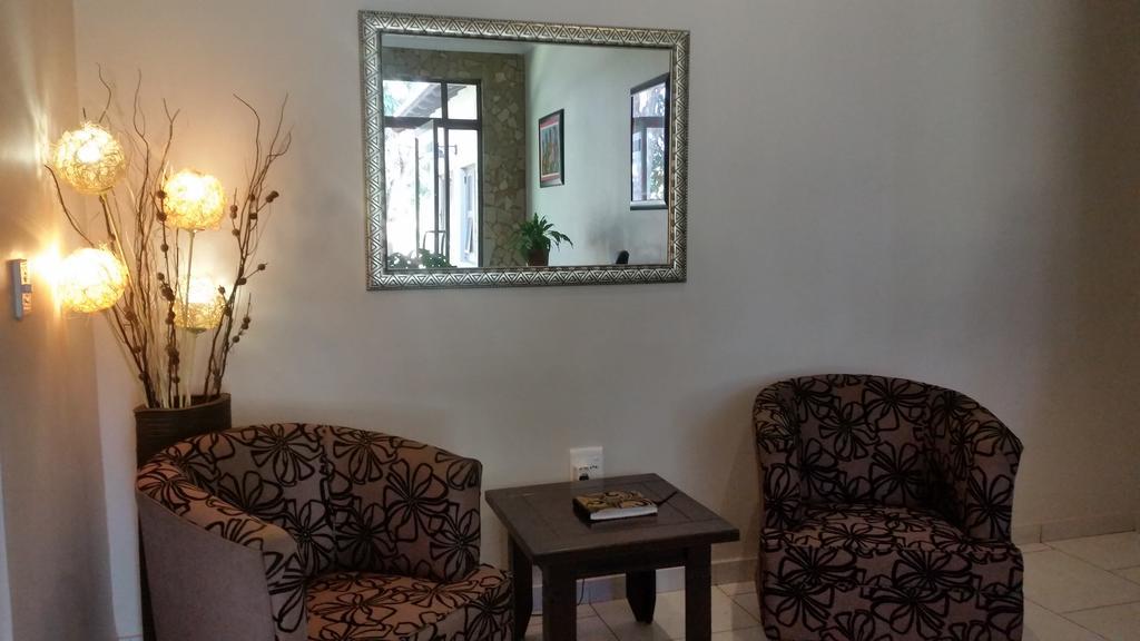 Summerset Place Country House เบอลา-เบอลา ภายนอก รูปภาพ